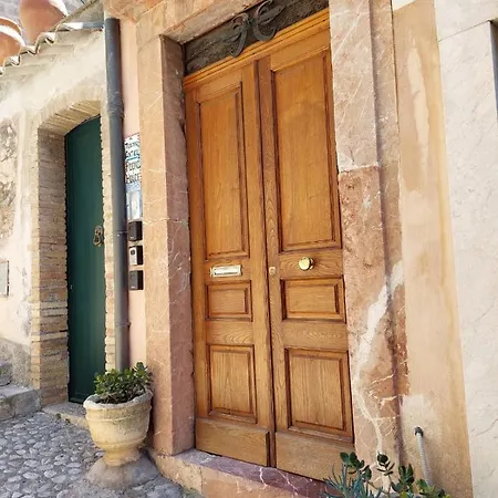 Lejlighed Al Teatro Antico & House Taormina